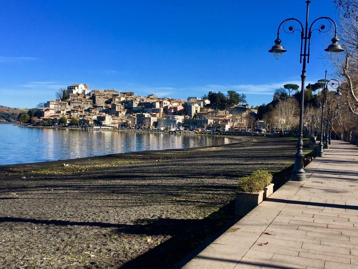 Appartamento La Dimora di Checchino Anguillara Sabazia Esterno foto