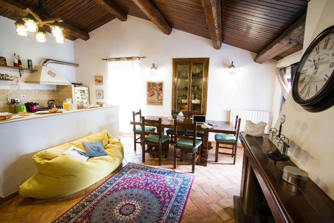 Appartamento La Dimora di Checchino Anguillara Sabazia Esterno foto